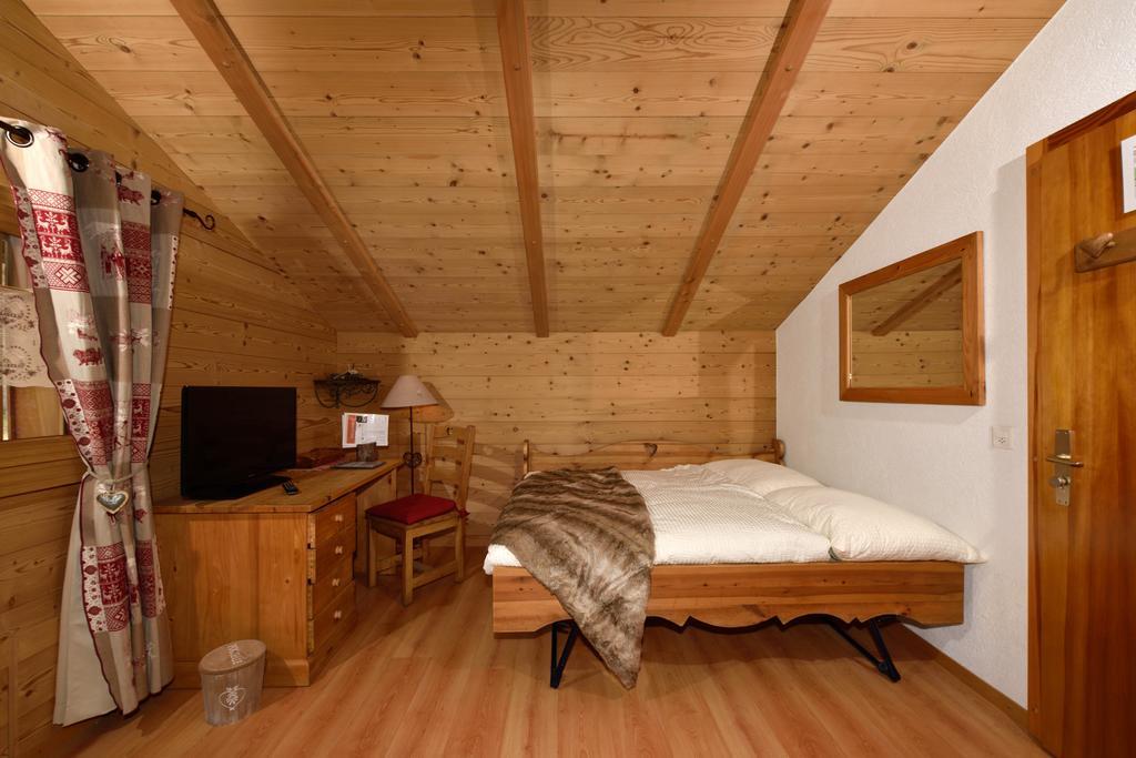 Hotel Les Melezes Haudères Zimmer foto